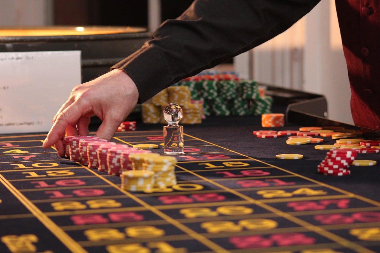 haotogel login Buffalo King interface showing multiple games